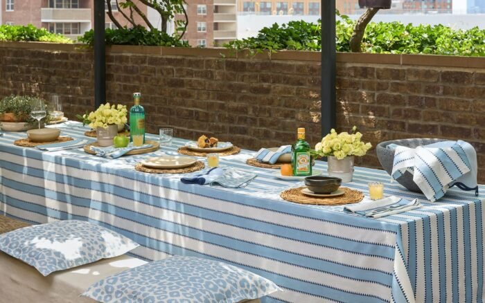 Matouk Apollo Stripe Table Linens